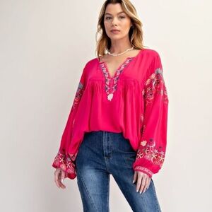 Easel POLY DOBBY EMBROIDERED TOP